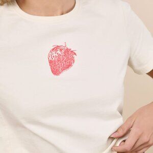 Lulus Kamilia Cream Strawberry Graphic Baby Tee White - Size M